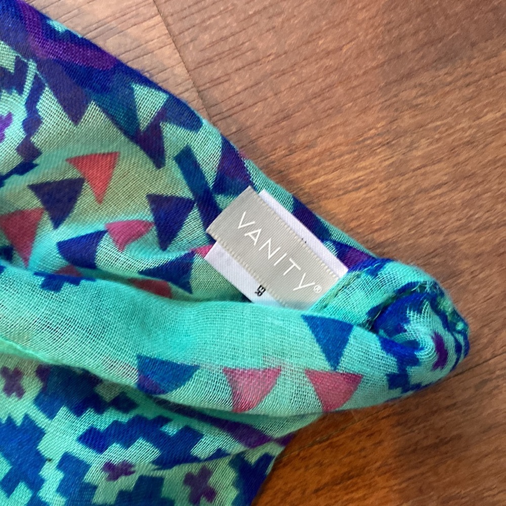 Aztec Infinity Scarf - Picture 3 of 3
